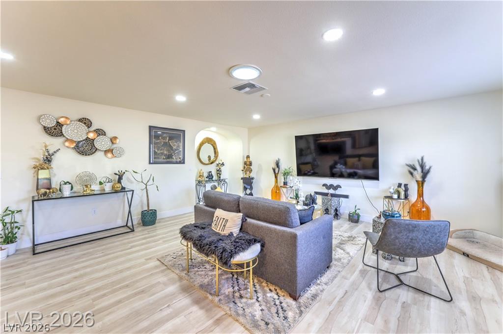 4411 Paseo El Rio Drive Property Photo 6