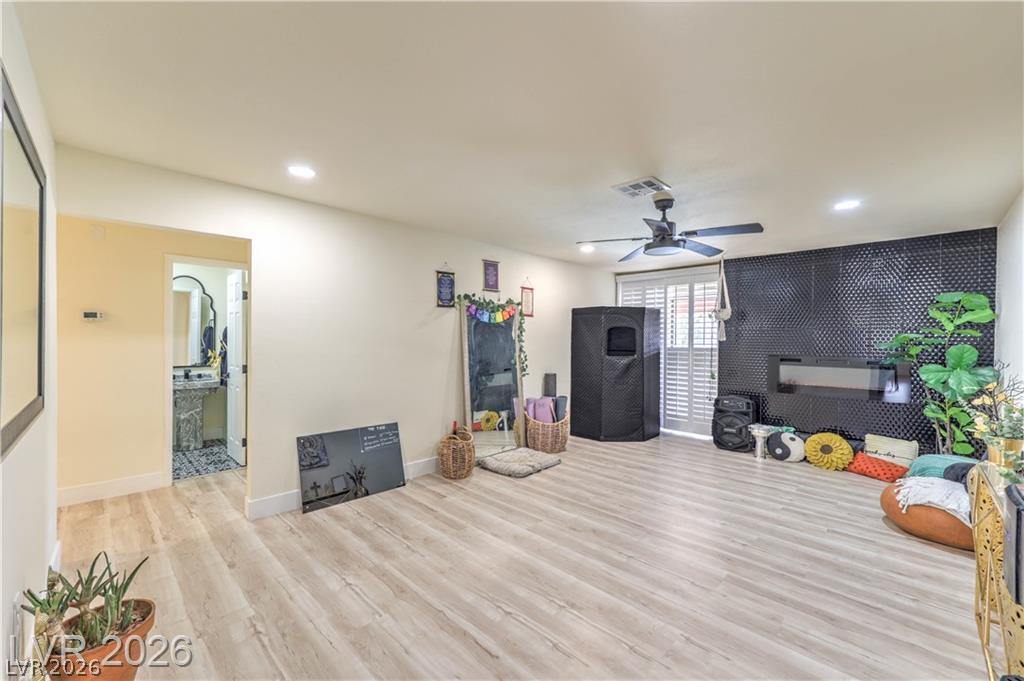 4411 Paseo El Rio Drive Property Photo 12