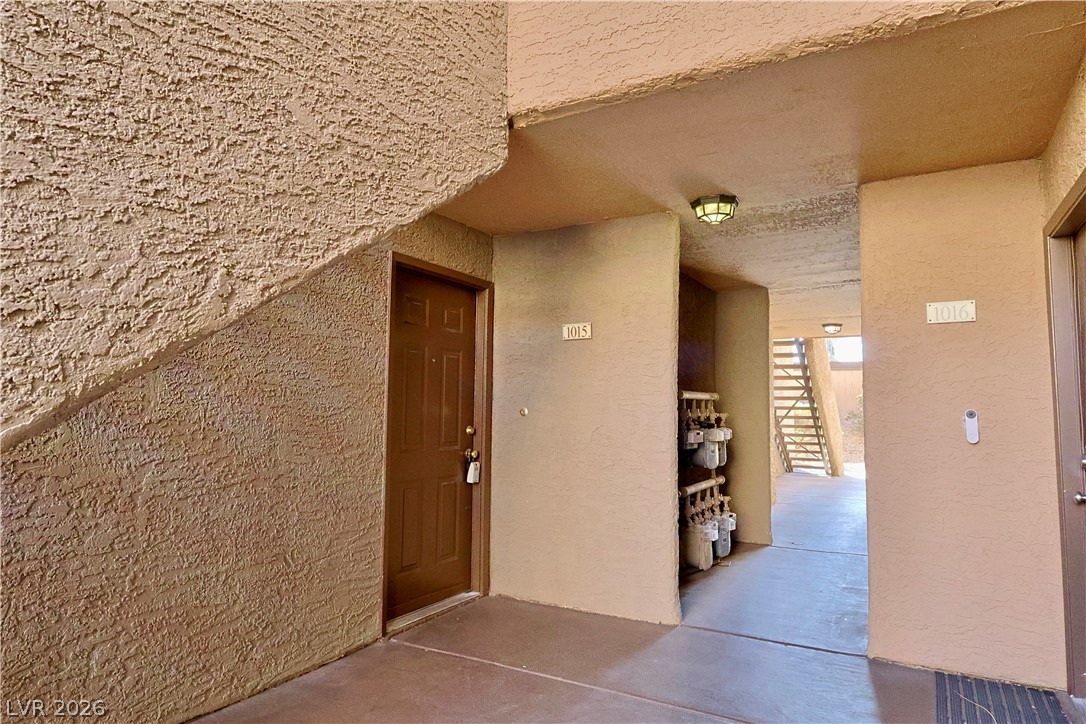 2200 South Fort Apache Road 1015 Property Photo 3