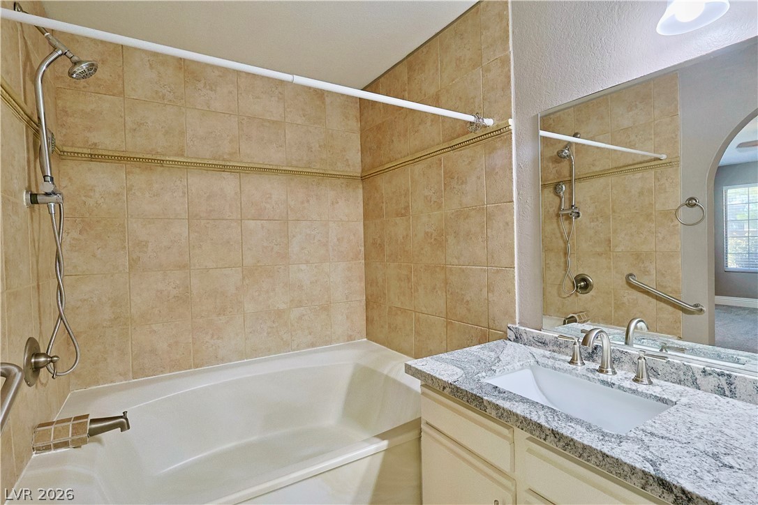 2200 South Fort Apache Road 1015 Property Photo 13