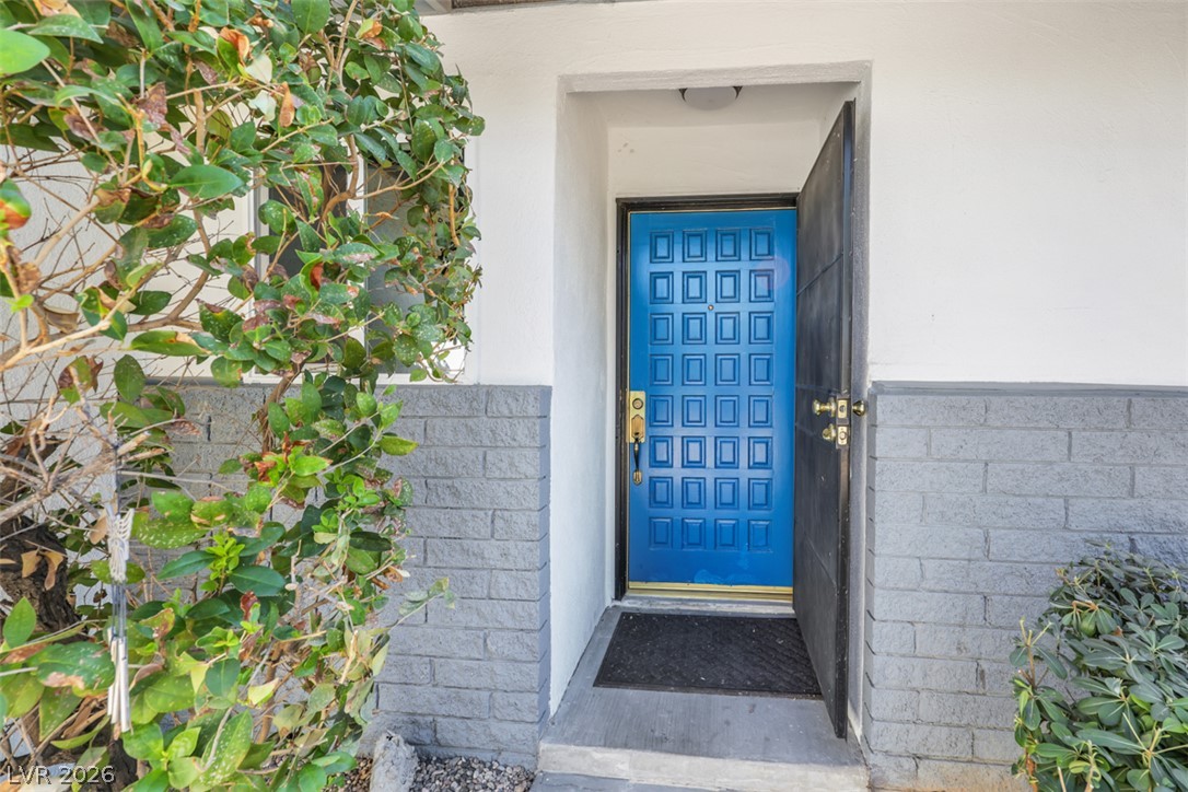 2013 Sunland Avenue Property Photo 4