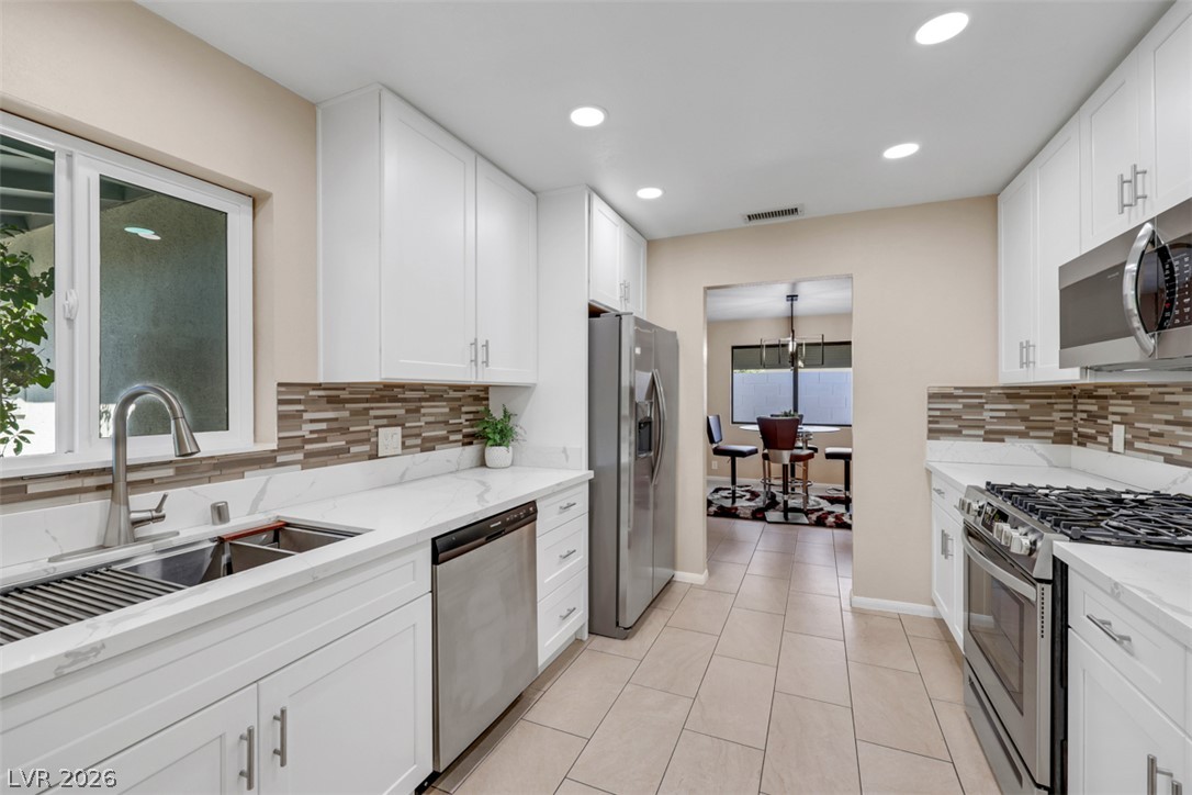 2013 Sunland Avenue Property Photo 14