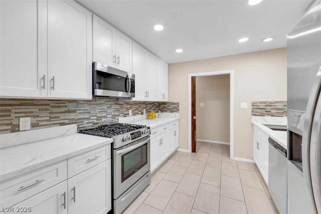 2013 Sunland Avenue Property Photo 16