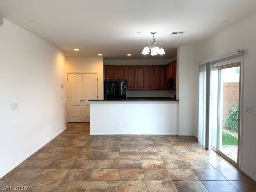 7752 Broadloom Court Property Photo 5