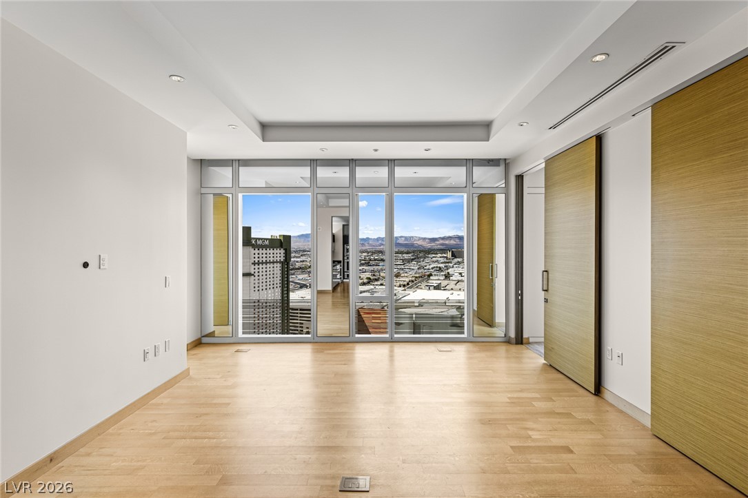 3750 Las Vegas Boulevard 2611 Property Photo 2