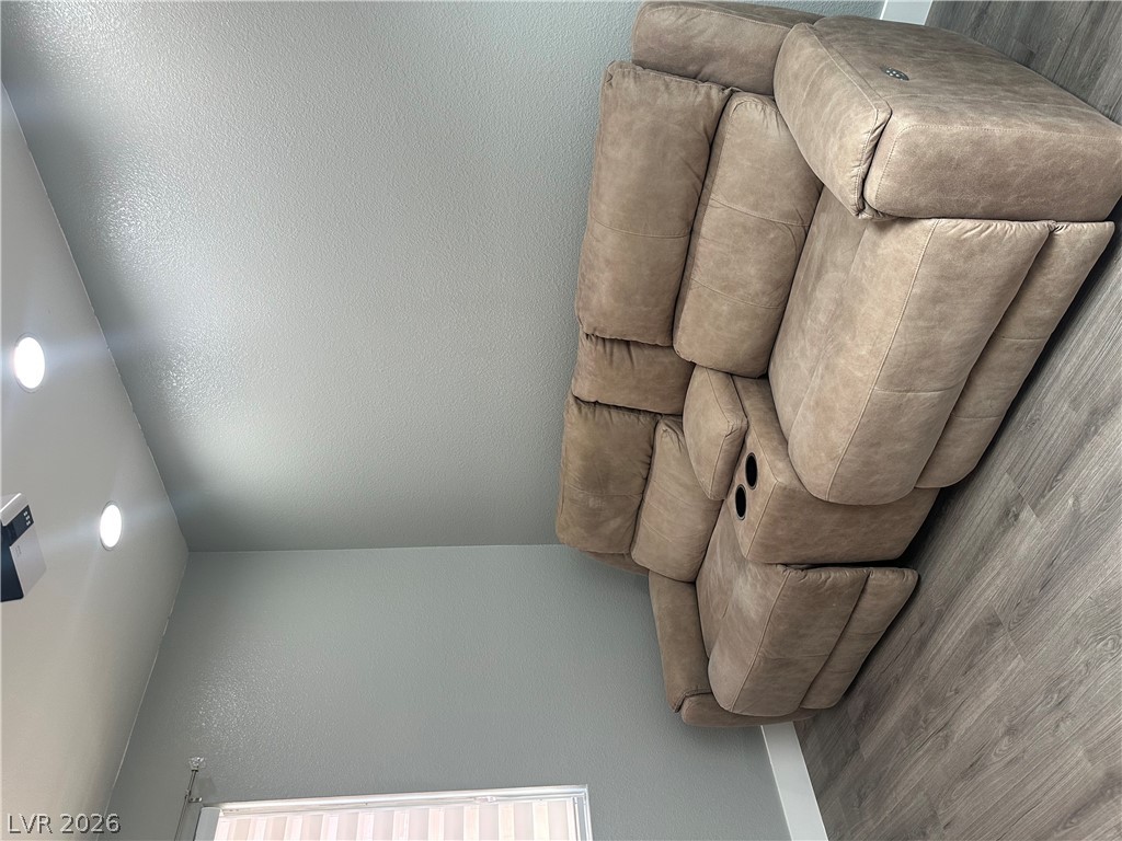 11106 Evvie Lane Property Photo 24