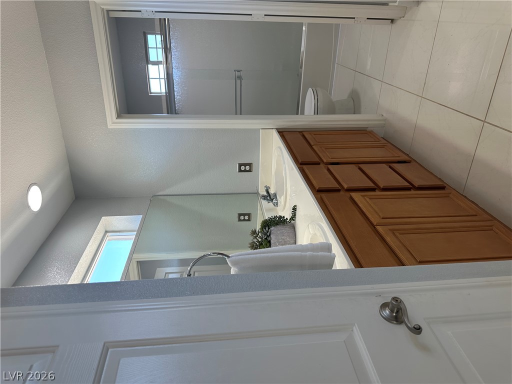 11106 Evvie Lane Property Photo 33