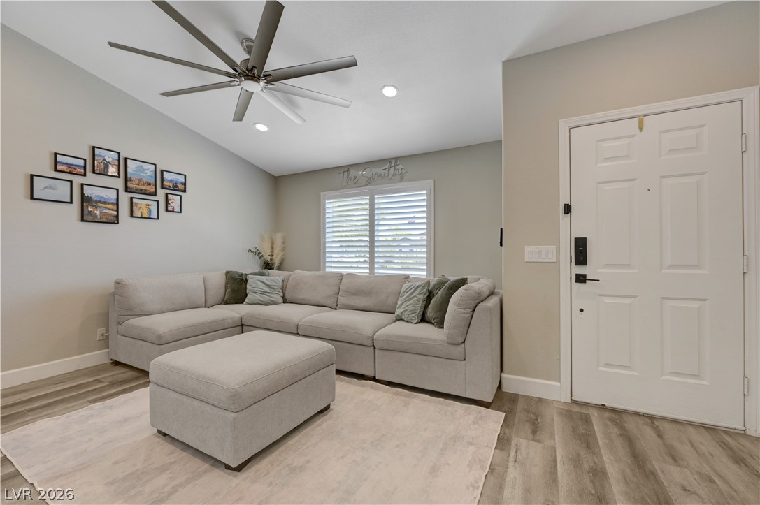 5101 Maverick Street Property Photo 6