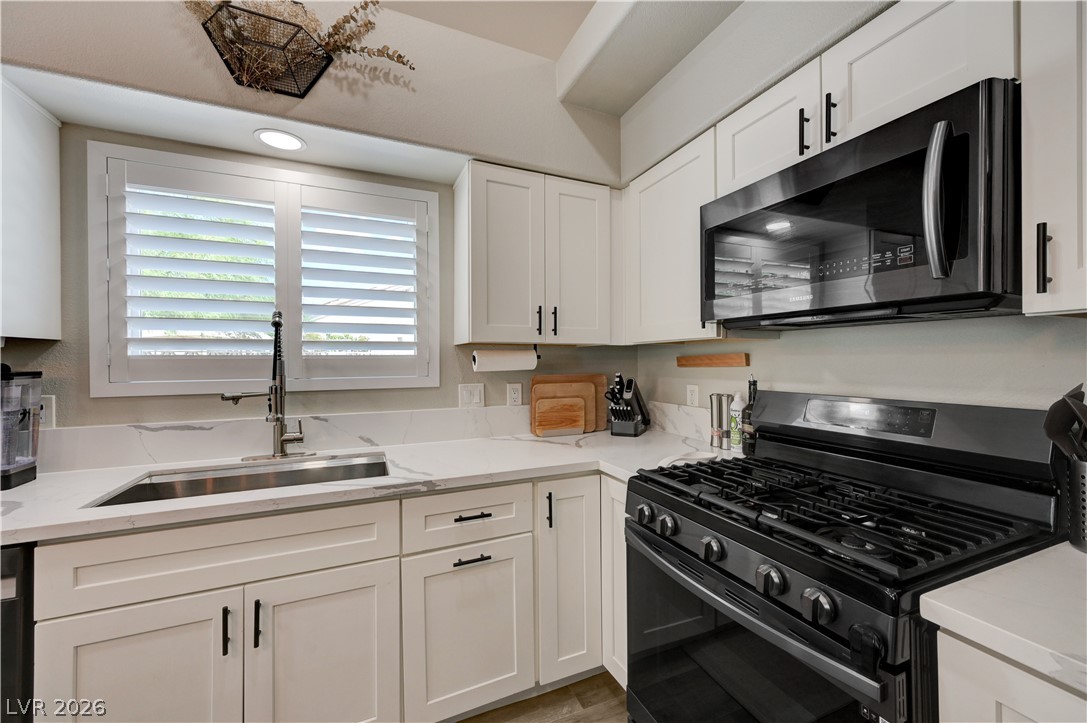 5101 Maverick Street Property Photo 19