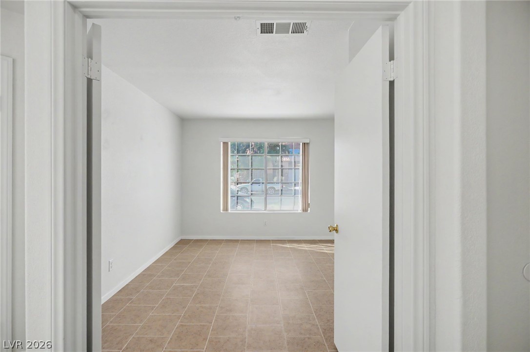 2054 Cardigan Avenue Property Photo 11