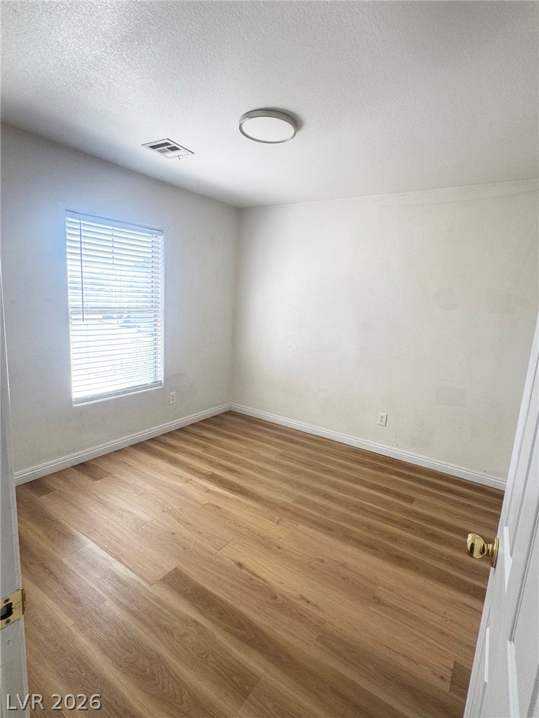 102 Gilliflower Avenue Property Photo 9