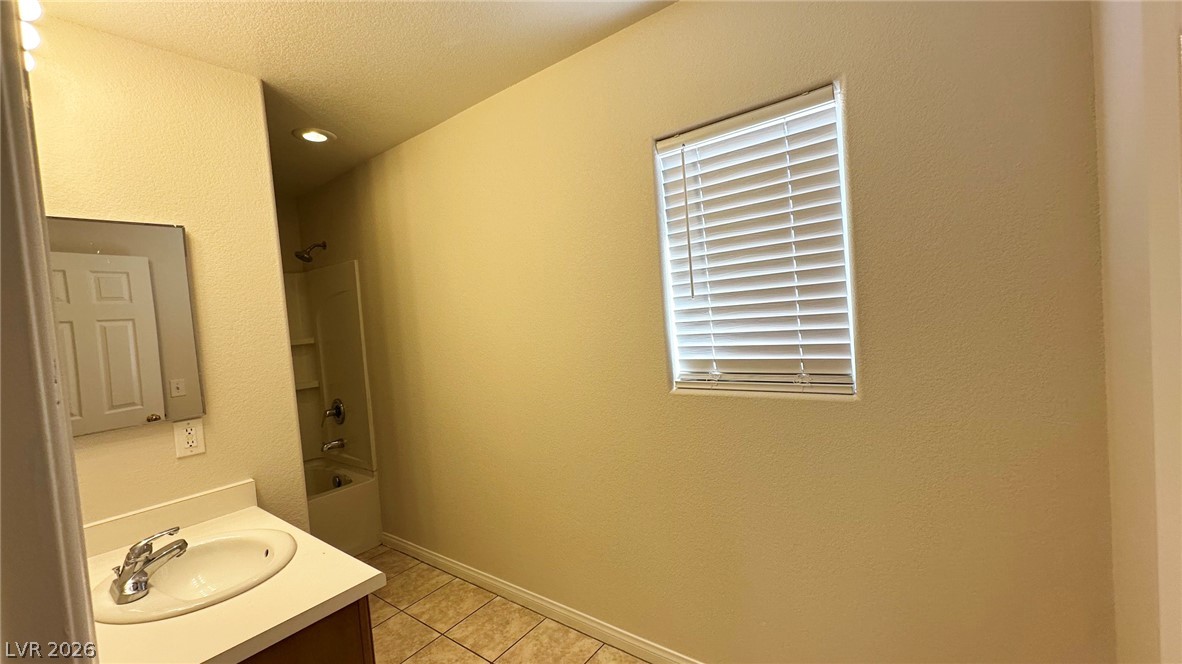 102 Gilliflower Avenue Property Photo 15