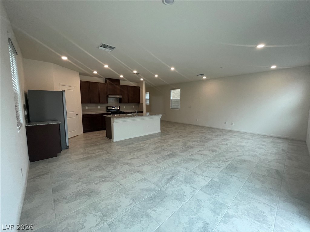 8739 Beverly Grove Court Property Photo 6