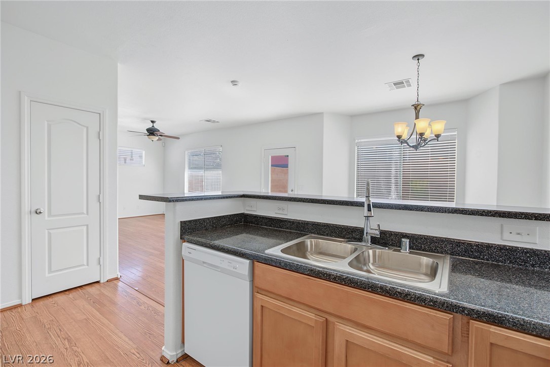 3737 Corpolo Avenue Property Photo 9