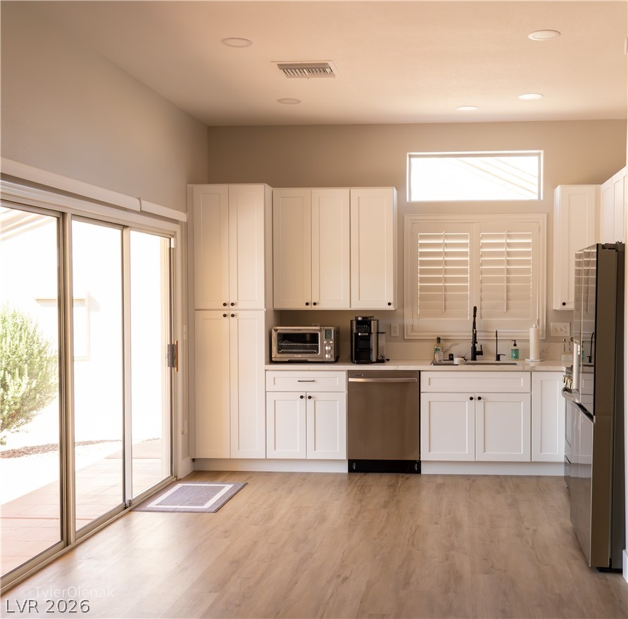 10508 Mission Lakes Avenue Property Photo 12