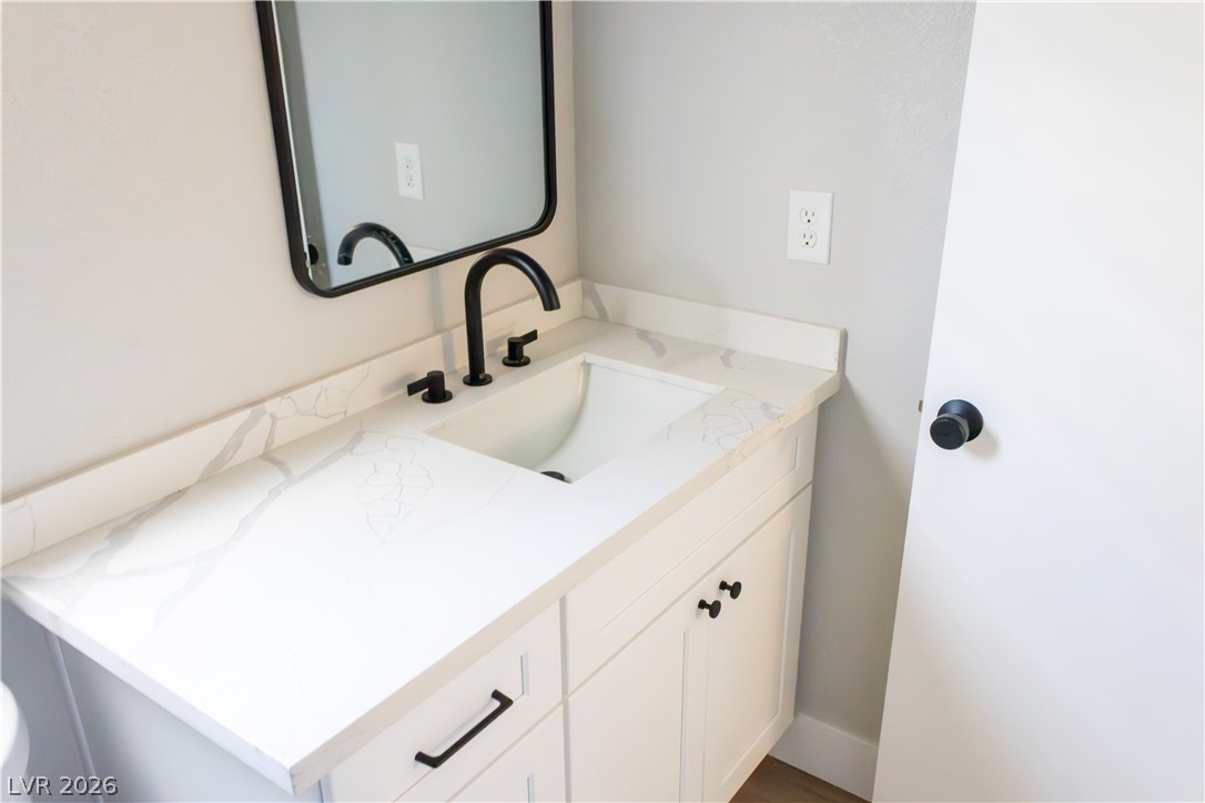 10508 Mission Lakes Avenue Property Photo 21