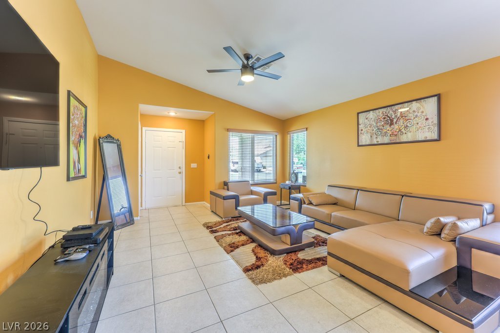 9438 Natoma Station Place Property Photo 5