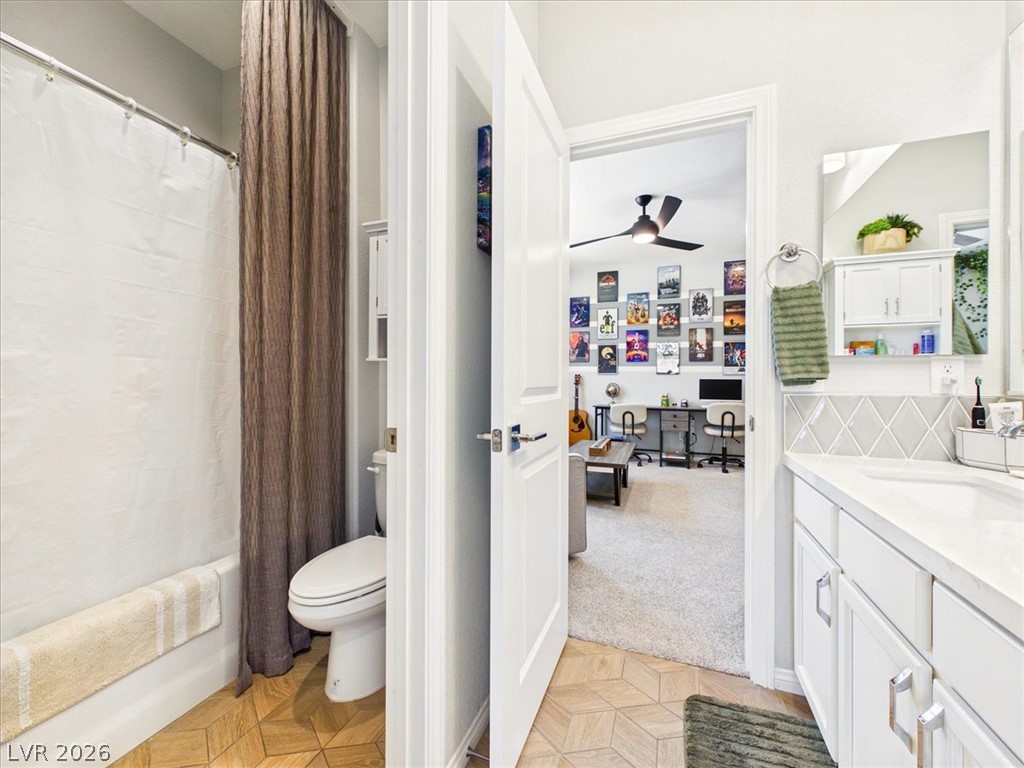 203 Badwater Basin Street Property Photo 34