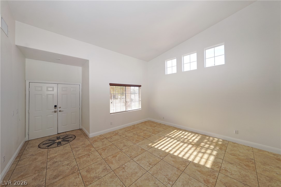 1002 Nimitz Court Property Photo 2