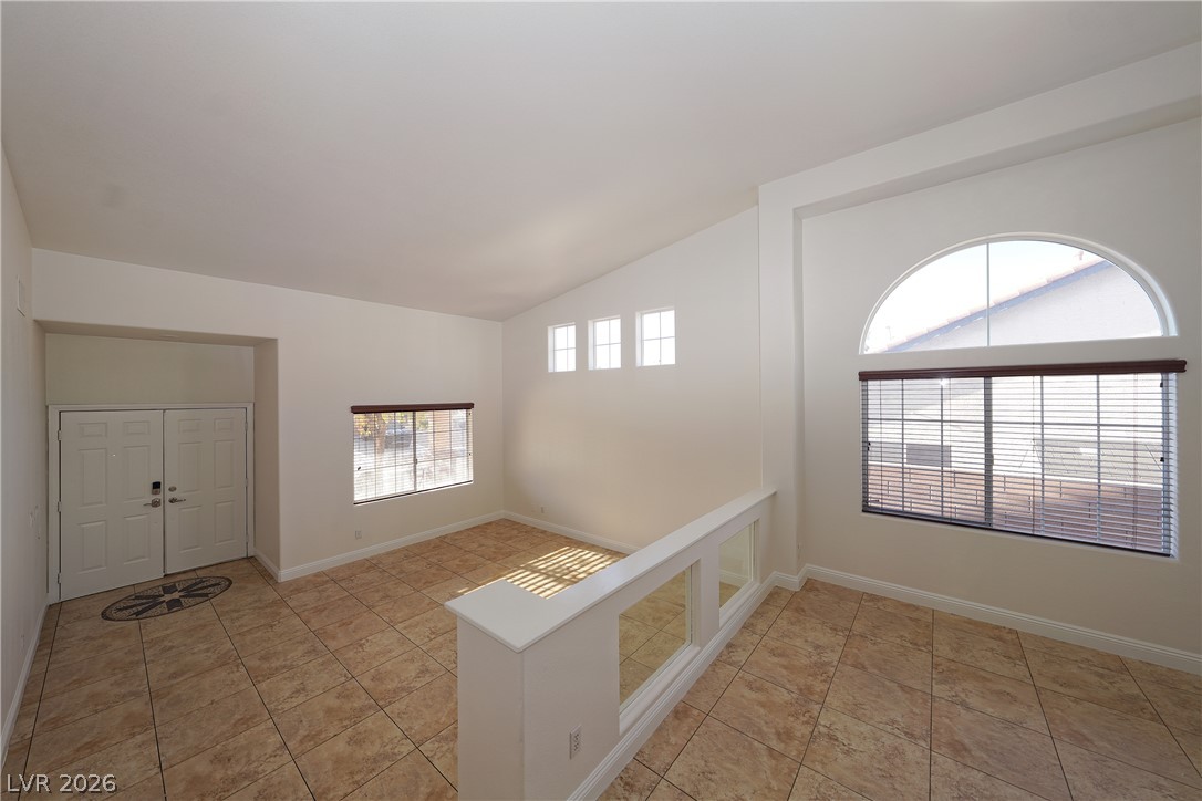 1002 Nimitz Court Property Photo 3