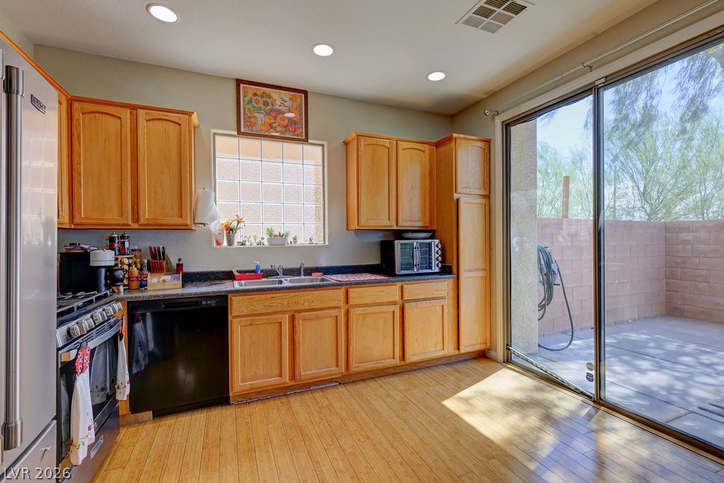 117 Stockton Edge Avenue Property Photo 8
