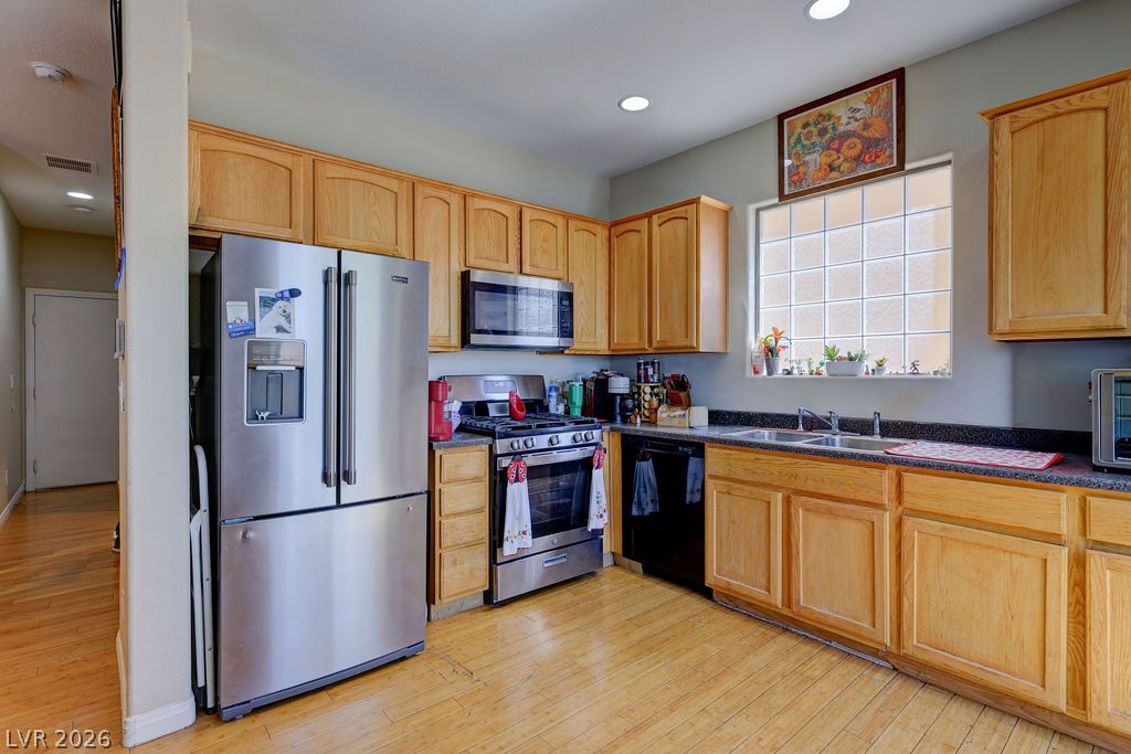 117 Stockton Edge Avenue Property Photo 9
