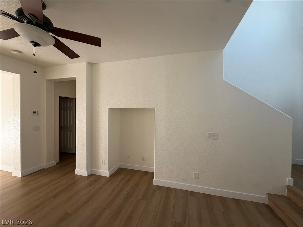 8130 Amy Springs Street Property Photo 4