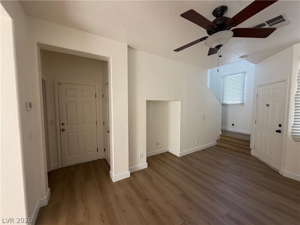 8130 Amy Springs Street Property Photo 9