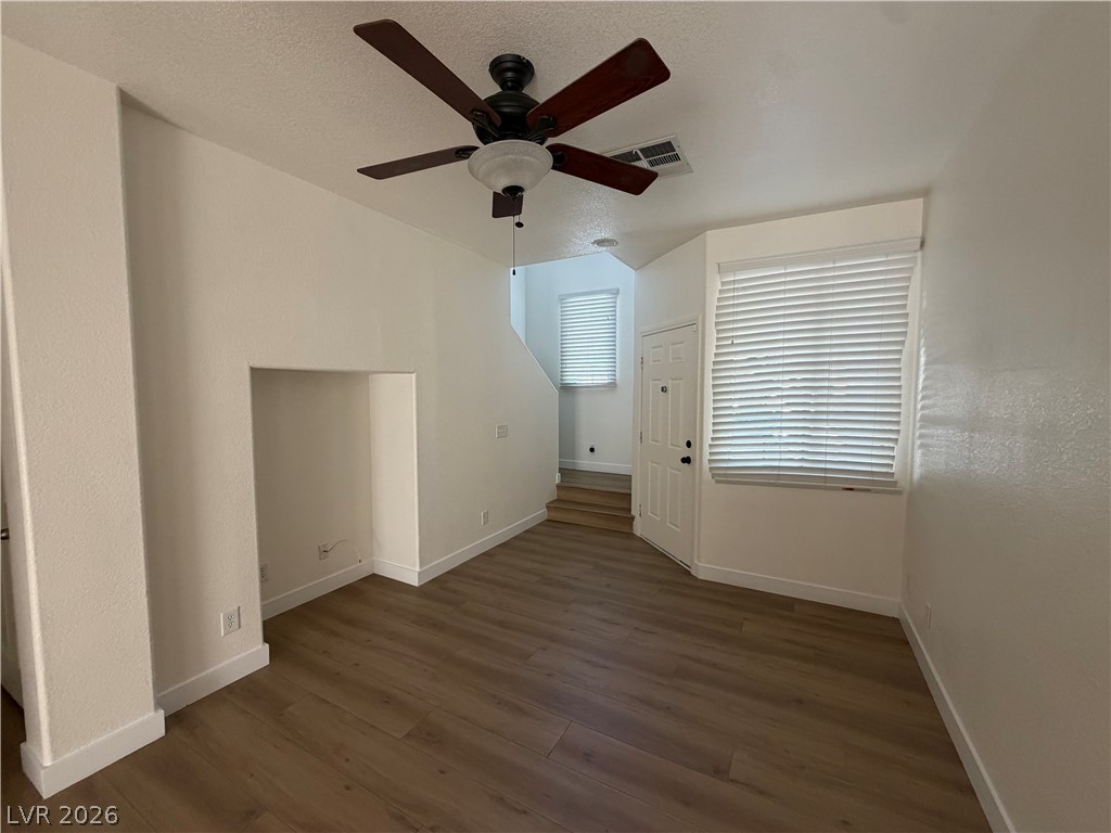 8130 Amy Springs Street Property Photo 10
