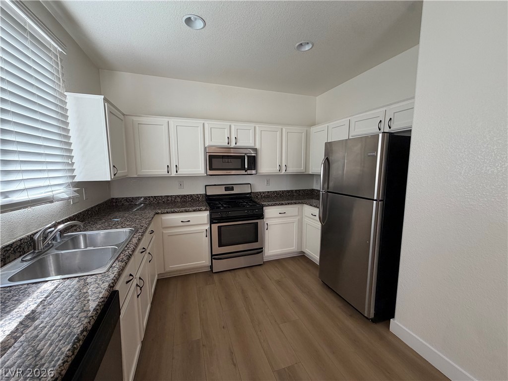 8130 Amy Springs Street Property Photo 16