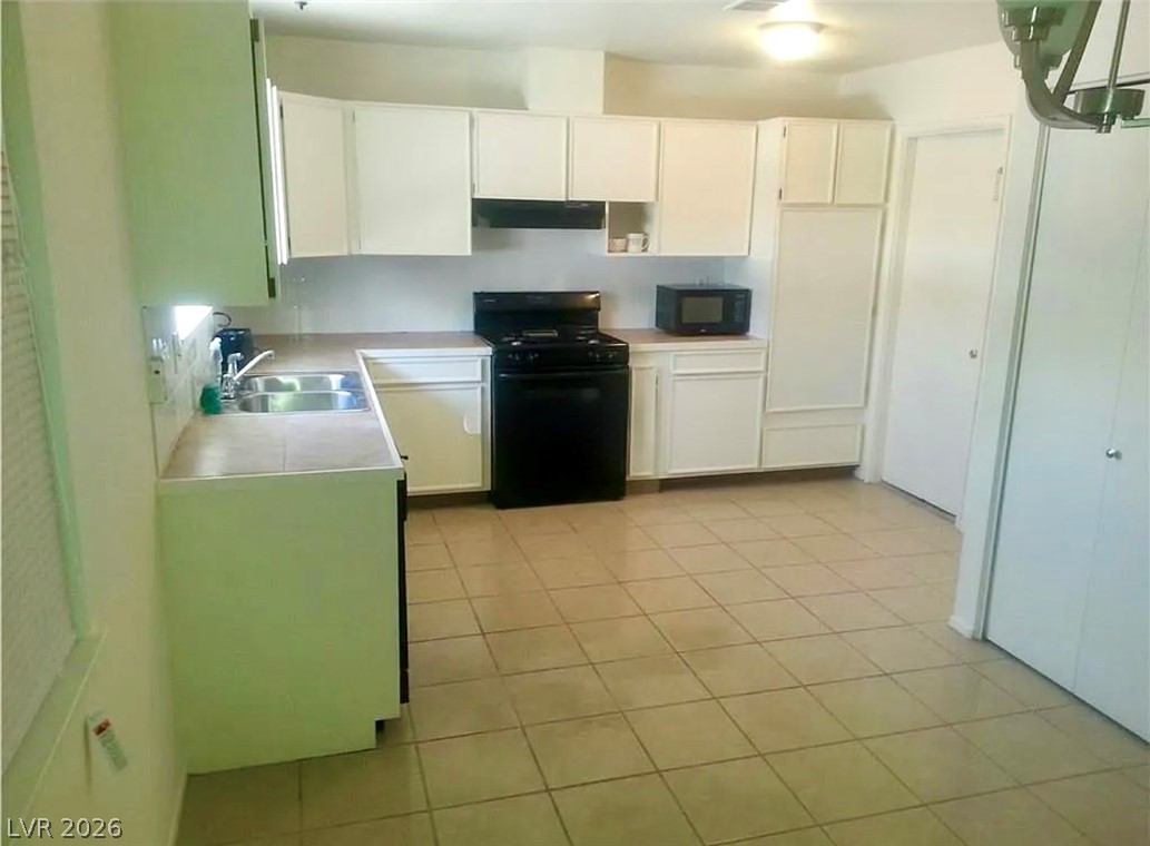 7120 Pinedale Avenue Property Photo 2
