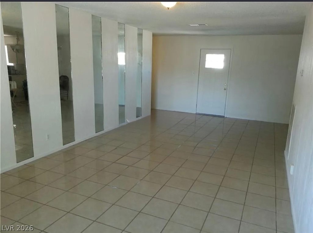 7120 Pinedale Avenue Property Photo 3