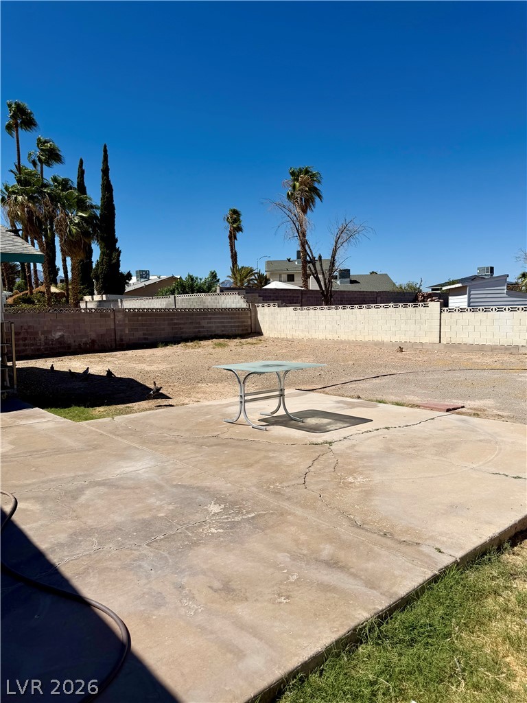 7120 Pinedale Avenue Property Photo 6