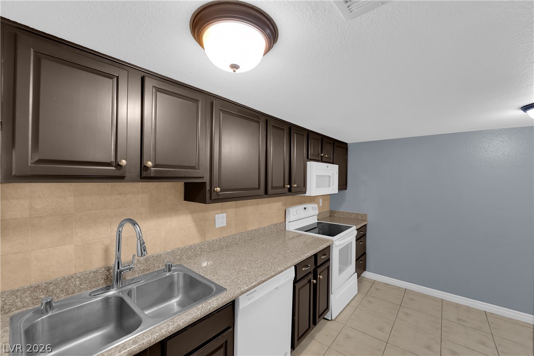 5242 River Glen Drive 439 Property Photo 11