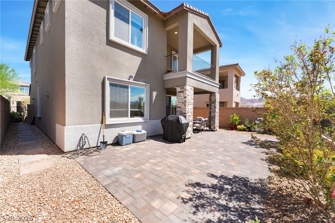 37 Strada Moscato Property Photo 10