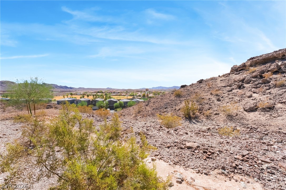 37 Strada Moscato Property Photo 13