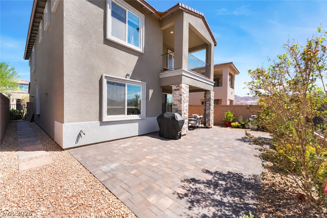 37 Strada Moscato Property Photo 18