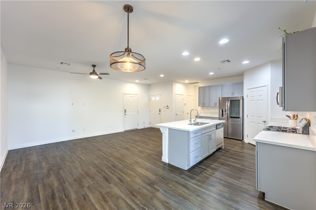 1551 Franklin Lane Property Photo 8