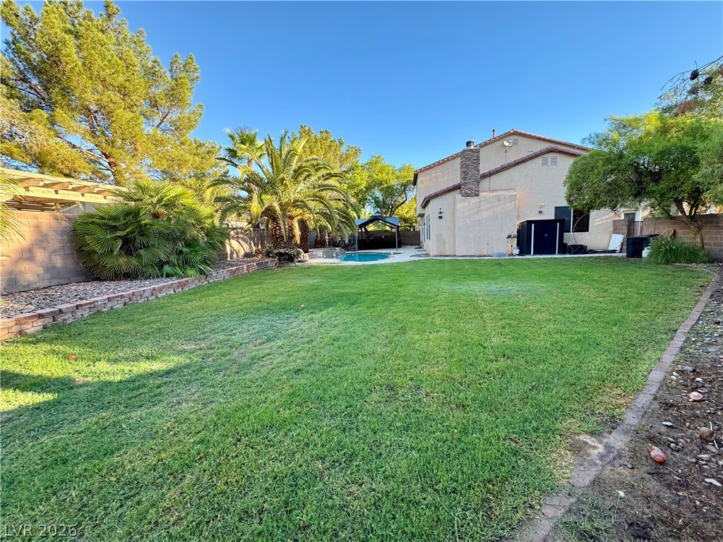 2539 Carmona Circle Property Photo 2