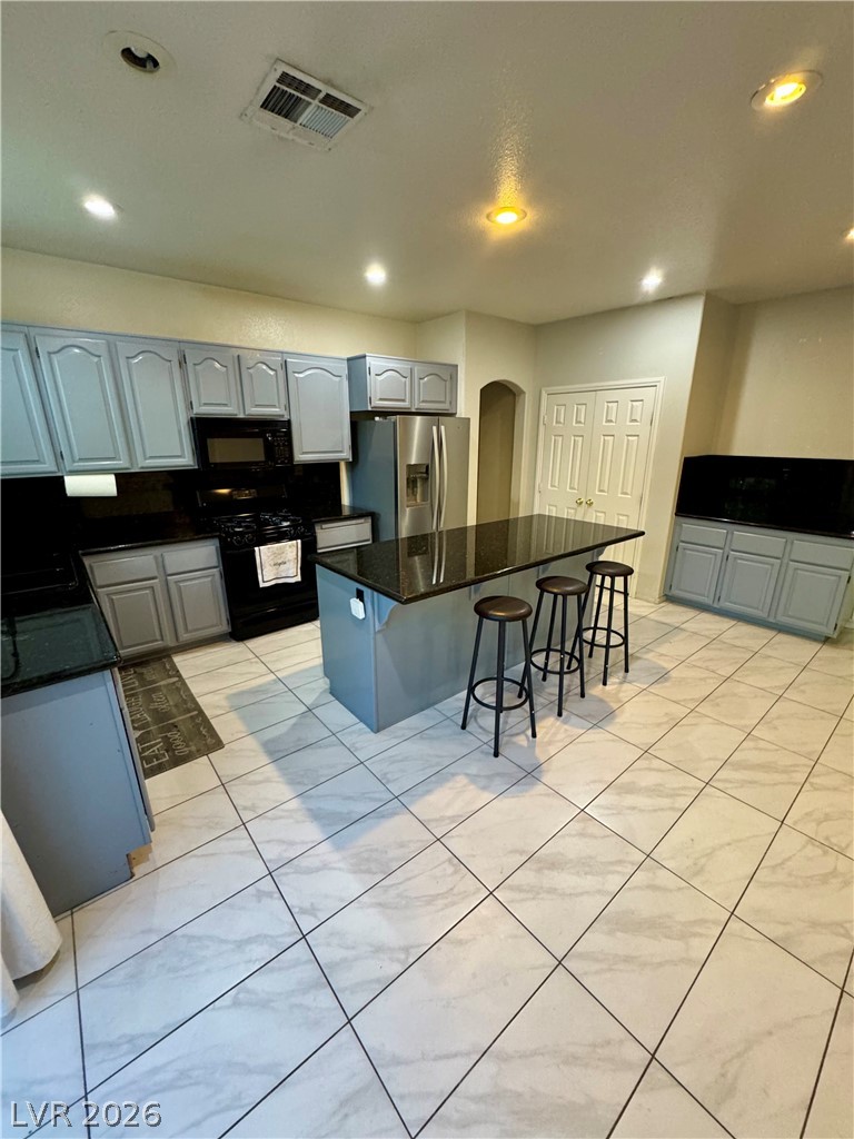 2539 Carmona Circle Property Photo 9