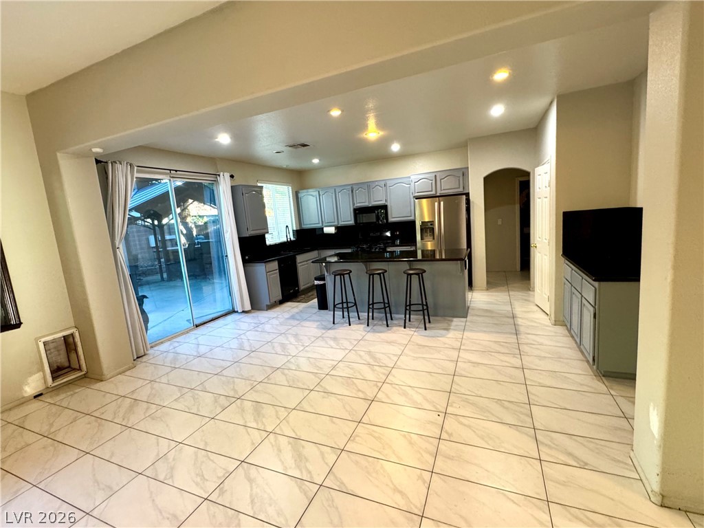 2539 Carmona Circle Property Photo 11