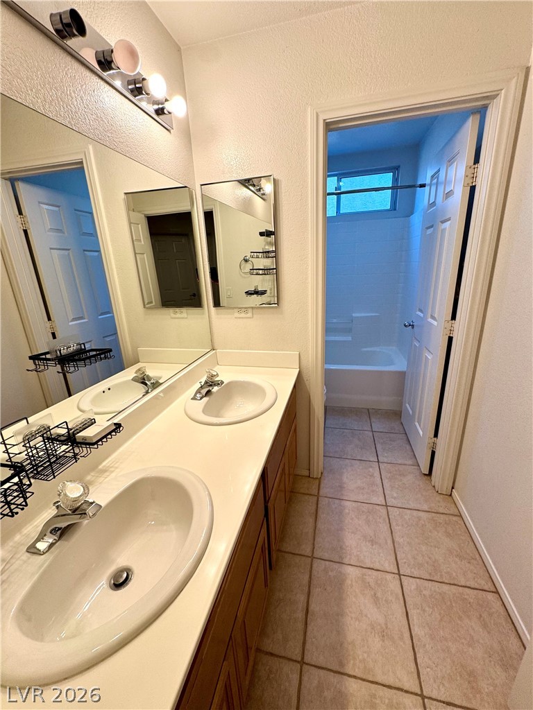 2539 Carmona Circle Property Photo 27