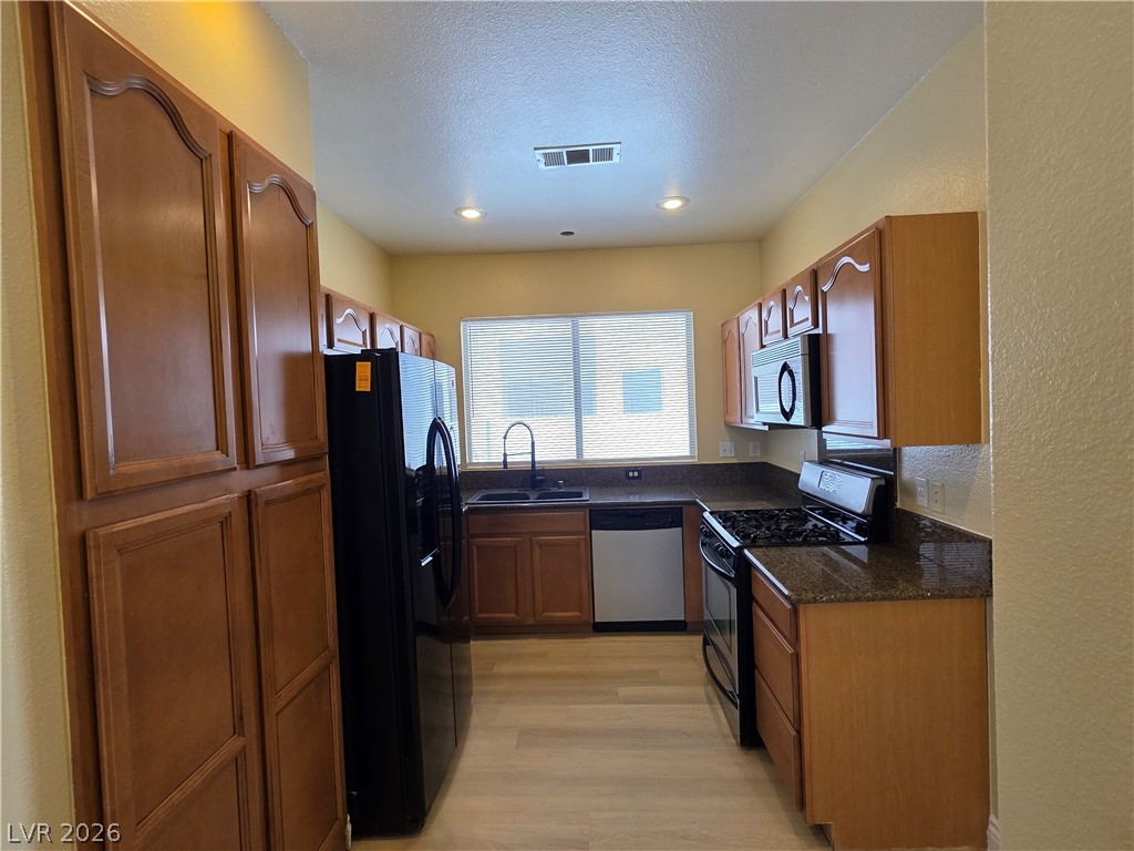 2540 Silver Shadow Drive Property Photo 6