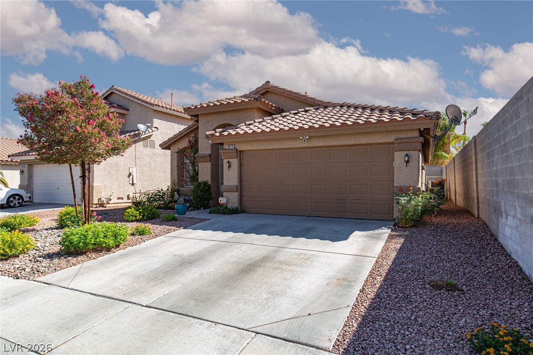 9074 Sandy Slate Way Property Photo 3