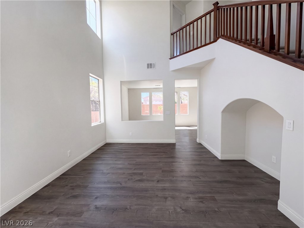 7319 Pepperbox Avenue Property Photo 6