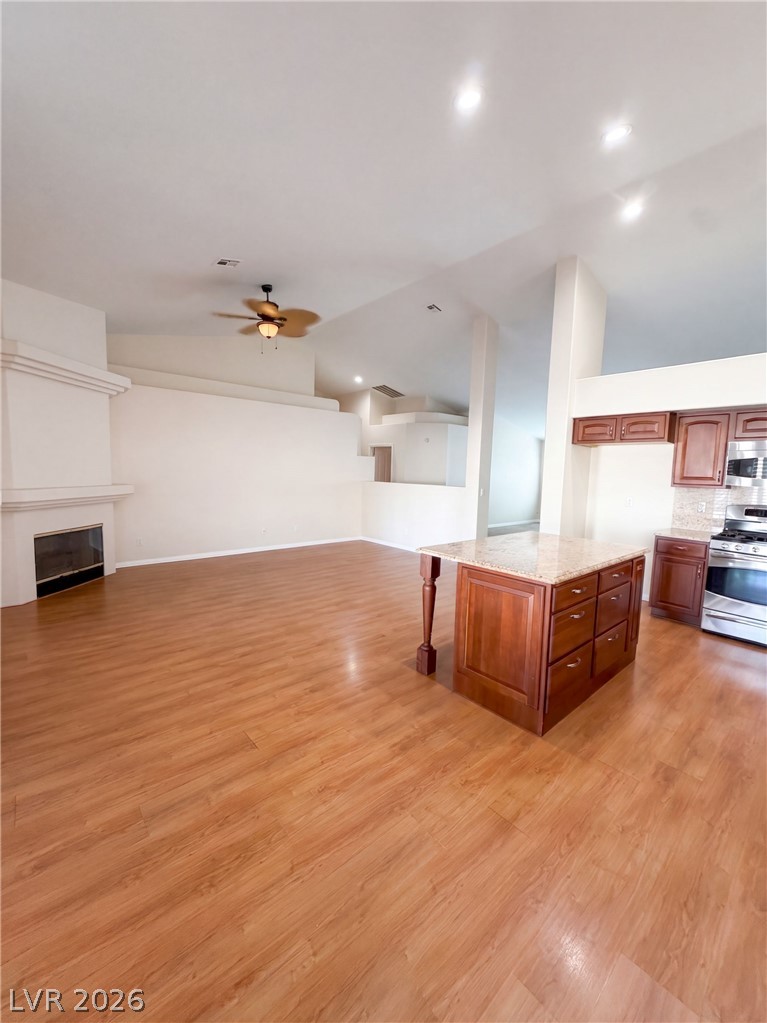 3662 Starbright Lane Property Photo 5