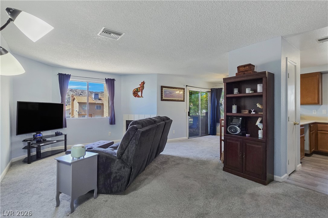 2240 Highpointe Drive 201 Property Photo 5