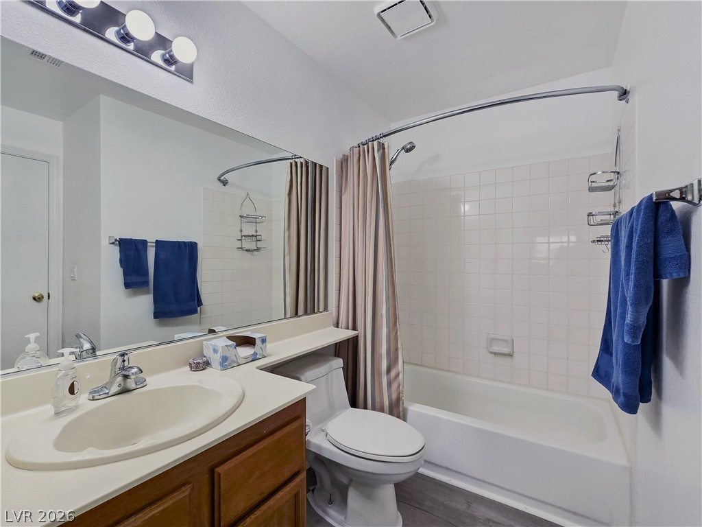 2240 Highpointe Drive 201 Property Photo 24