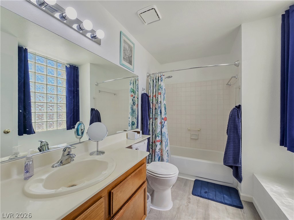 2240 Highpointe Drive 201 Property Photo 27