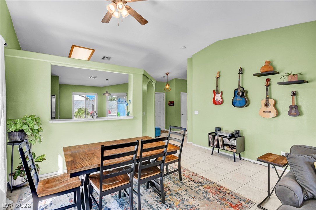 536 Sol De Sandia Street Property Photo 3